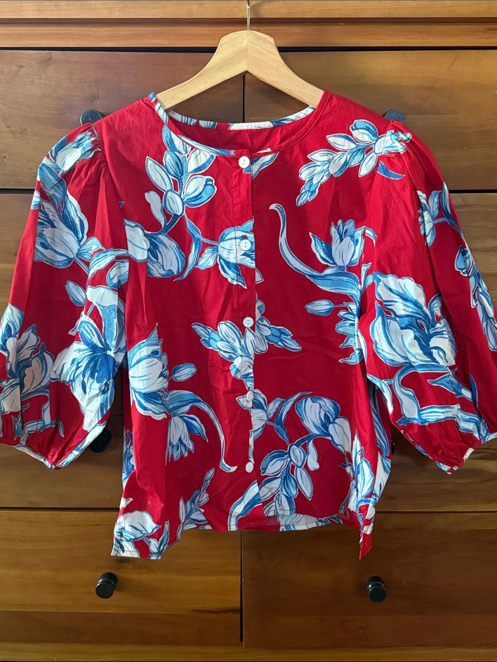Karen Kane Red Floral Button-Front Blouse with Blue and White Print NWT Size XS